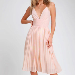 Lulu Blush Pink Pleated Midi Dress